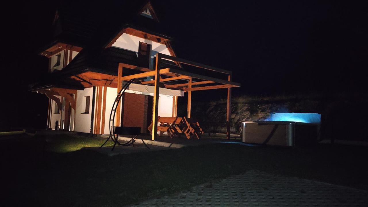 Zacna Z Jacuzzi Na Wylacznosc Ferienhaus *